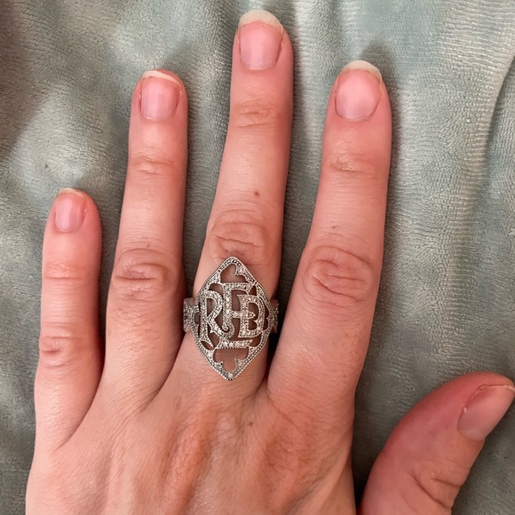 Taylor swift ring from Red album Taylor’s version - Picture 4 of 7